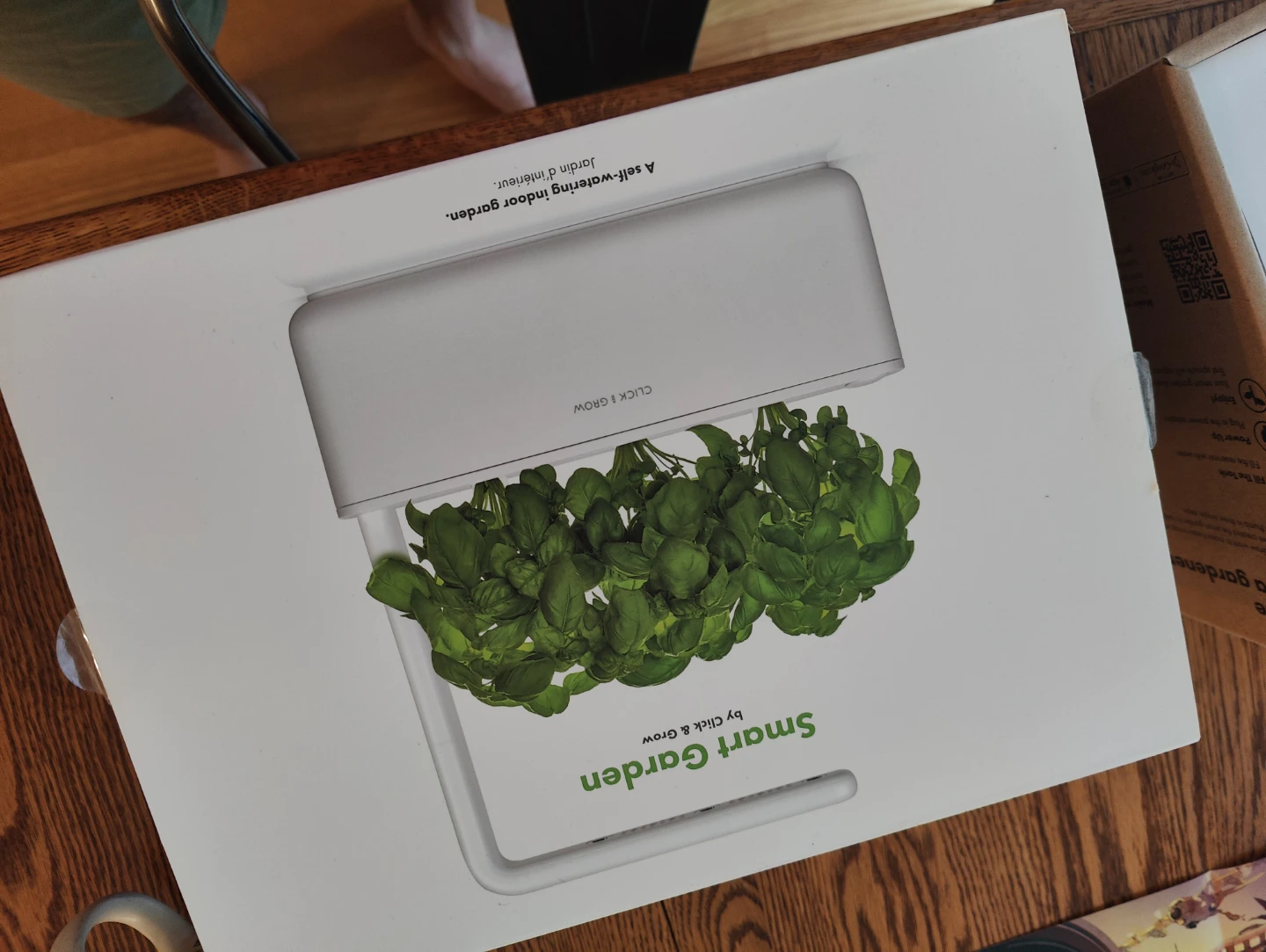 Click & Grow Smart Garden 3 Indoor Garden