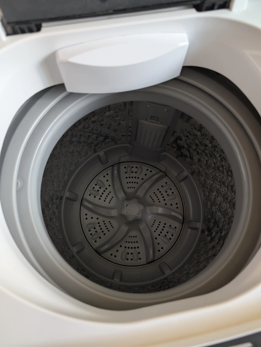 BLACK+DECKER Portable Washing Machine - photo 2