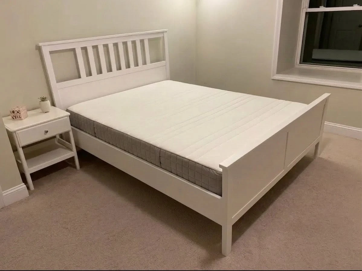 Beautiful White Wooden Bed Frame With Mattress. Queen Size.