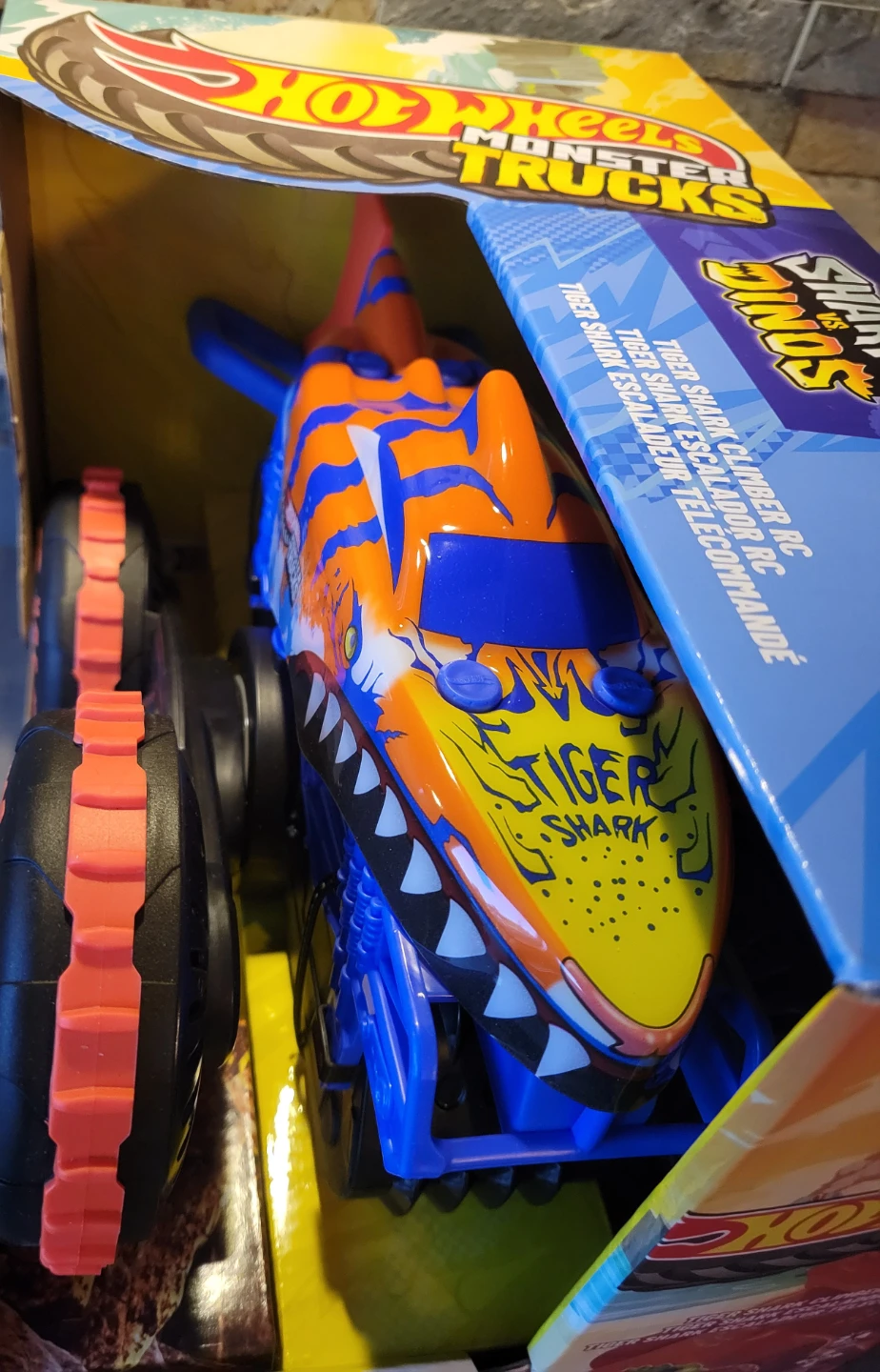 Hot Wheels Monster Trucks Tiger Shark Climber RC - photo 5