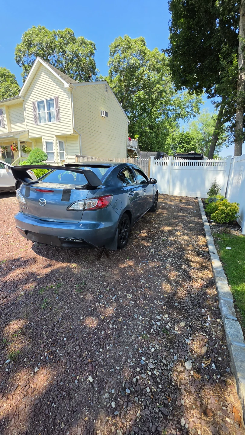 Blue Mazda 3 2010 - photo 2