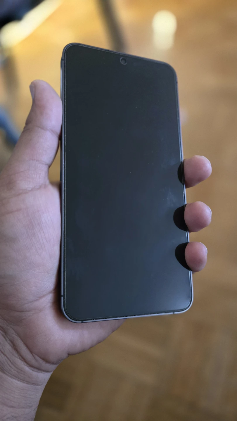Samsung Galaxy S24 (Unlocked) - photo 2