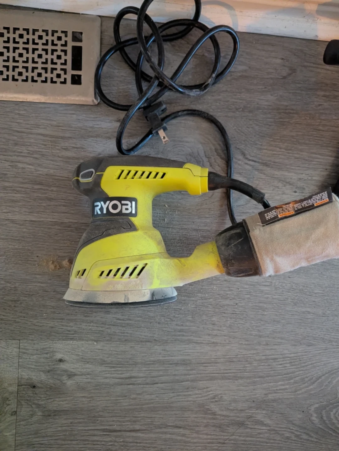 Ryobi 5" Random Orbit Sander with Dust Bag