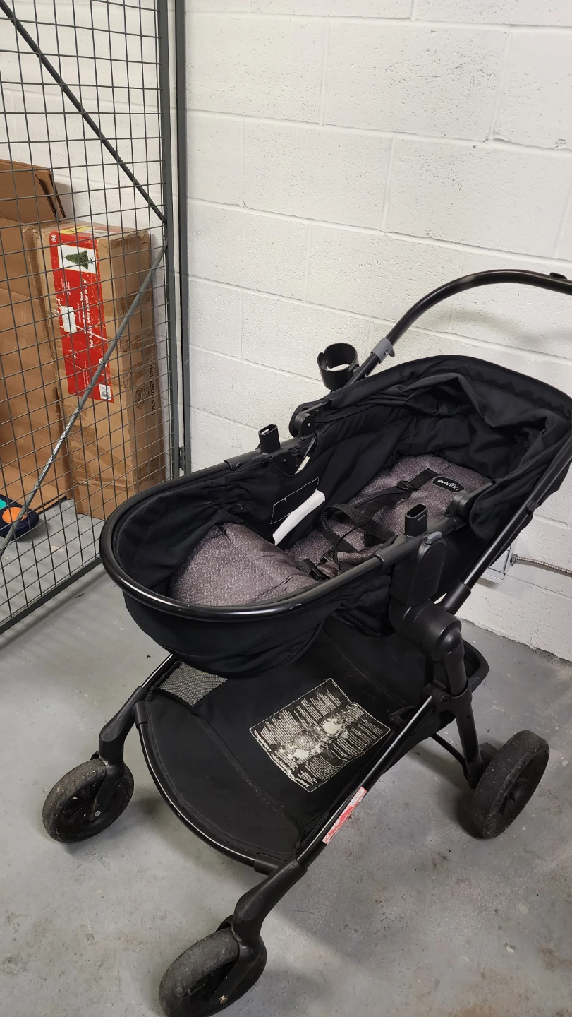 Evenflo Pivot Stroller - photo 2