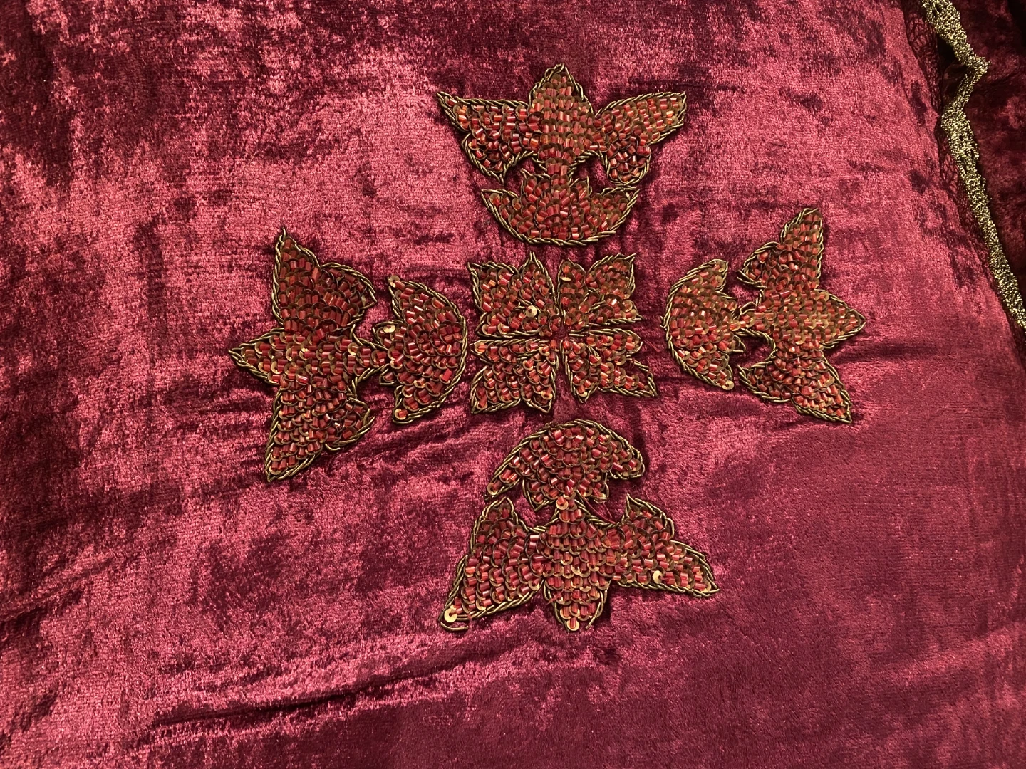 Pair of Velvet Decorative Throw Pillows - photo 3