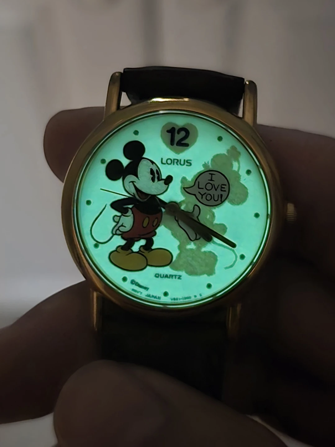 Disney Lorus Mickey Mouse Quartz Glow in the dark watch 29mm - photo 2