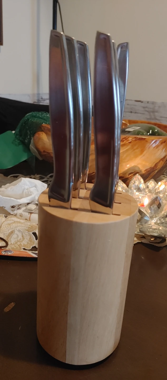 Set of 6 Steak Knives with Wooden Block