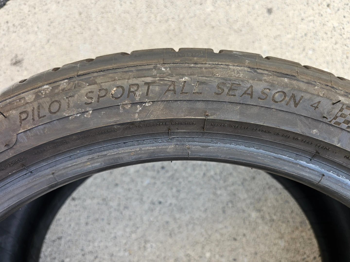 265/35 R19 ALL SEASON TIRE (1 ONLY) - photo 5