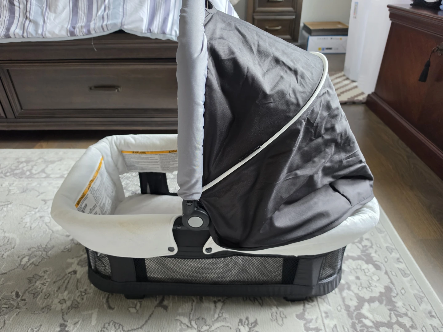 Baby Bassinet with Canopy - photo 3