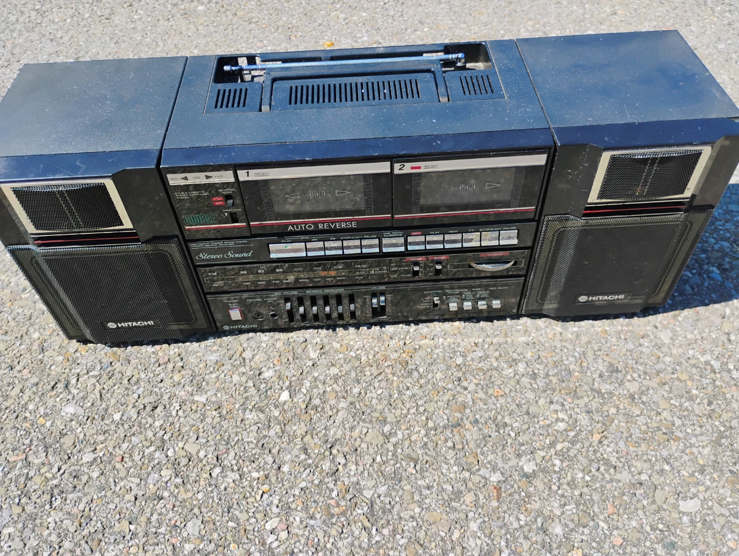 Hitachi TRK-W550HC Vintage 1980's Boombox/Portable Sound System.