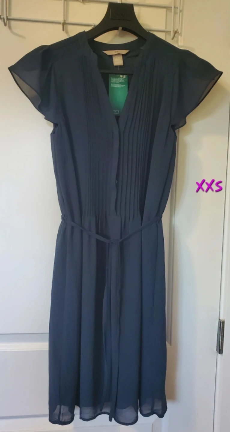 BRAND NEW  H&M Forest Green Chiffon Dress - XXS