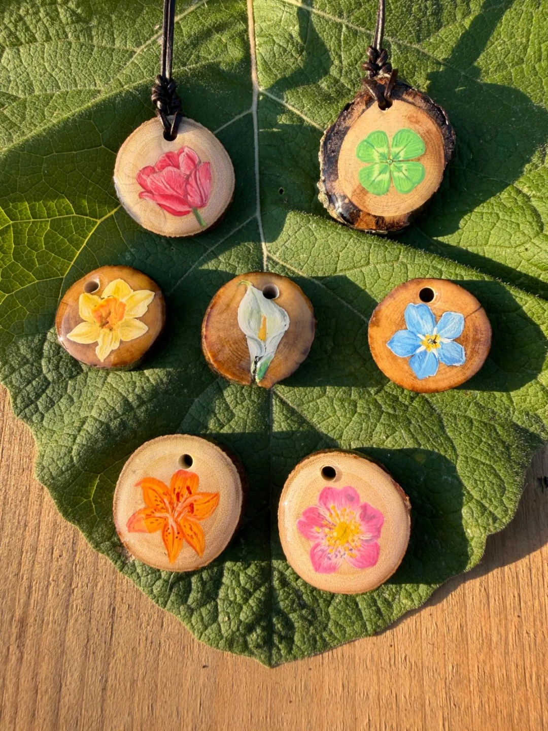 Hand-painted Wooden Pendant Necklace - photo 4