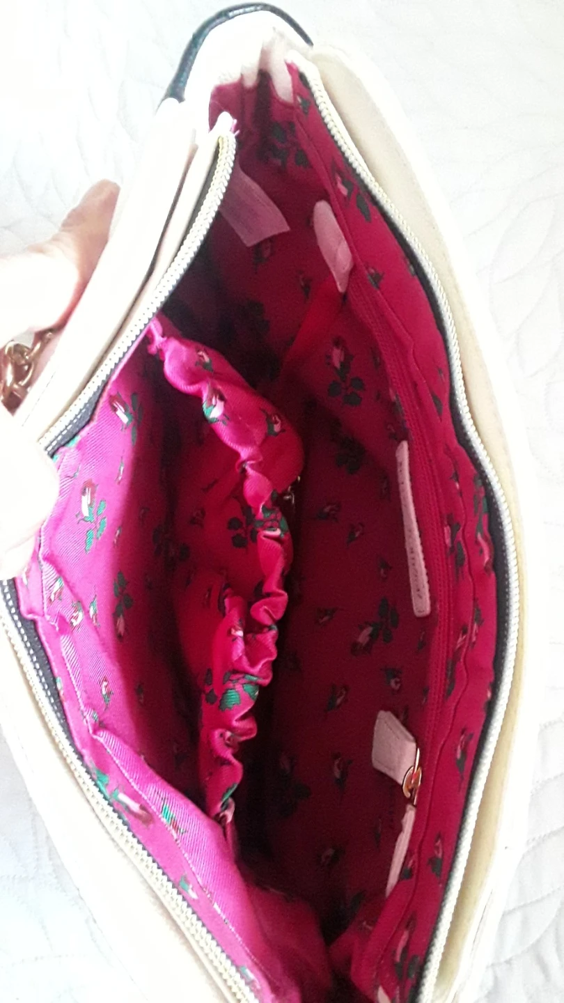 Betsey Johnson Quilted Bow Handbag - photo 5