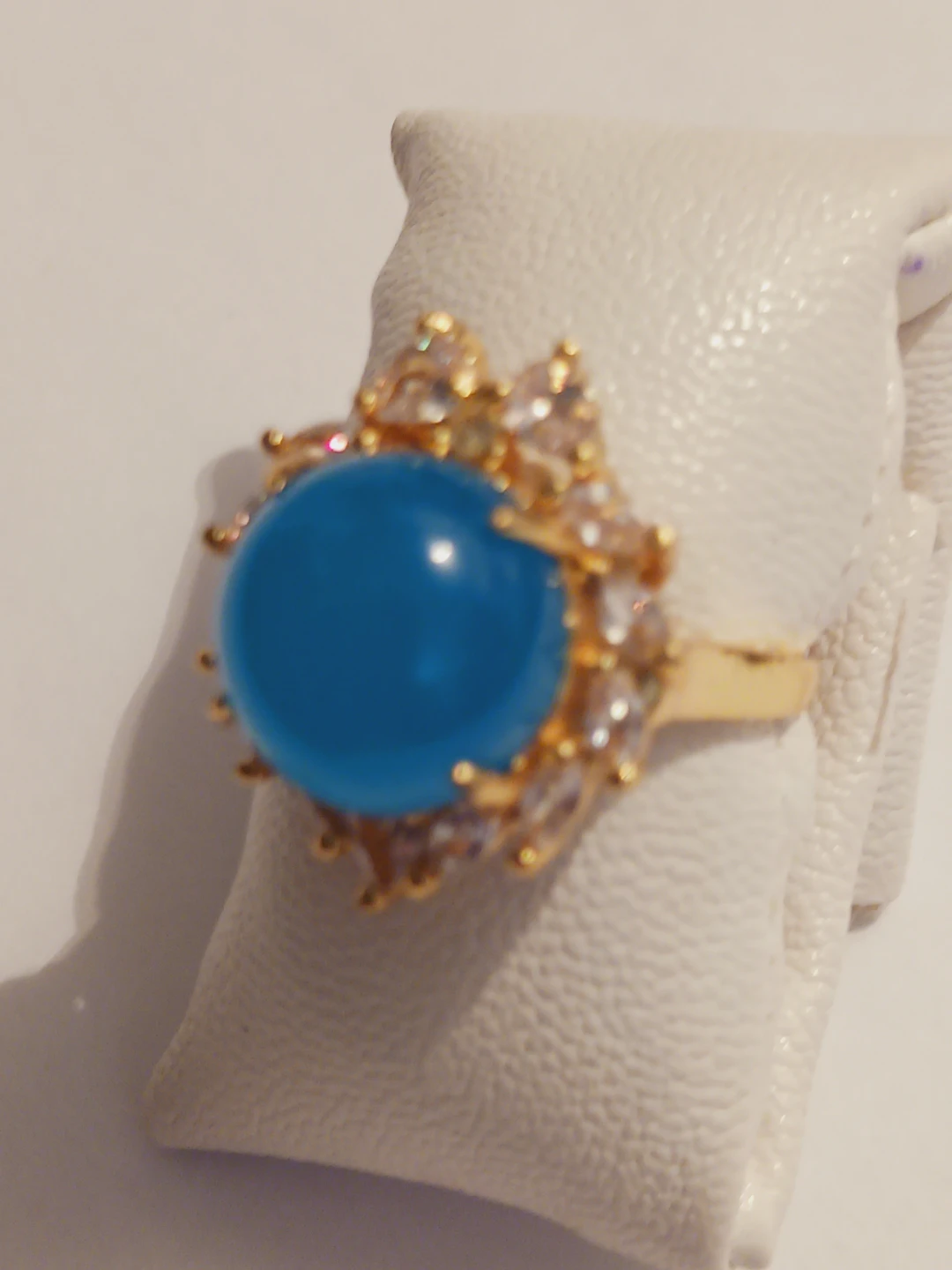 Gorgeous Vibrant Blue Gemstone Ring. - photo 3