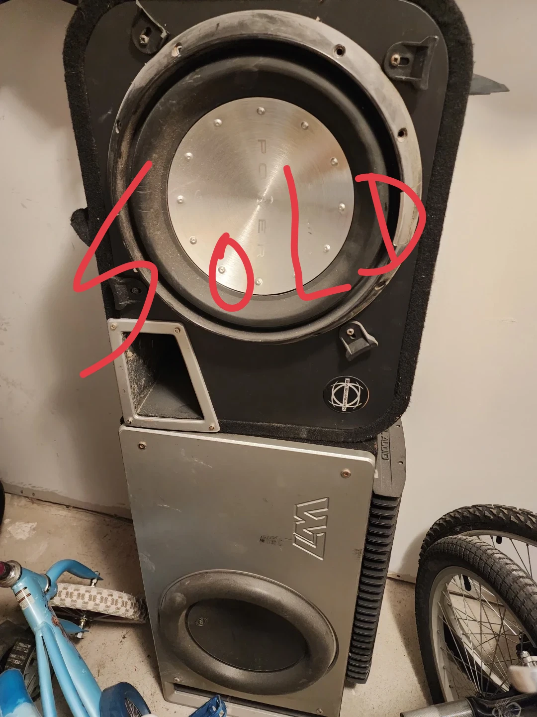 JL Audio W7. 12"