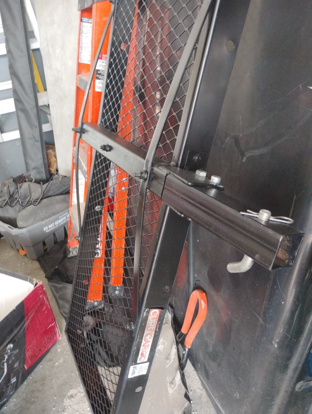 CURT Folding Cargo Carrier 60x20 - photo 3