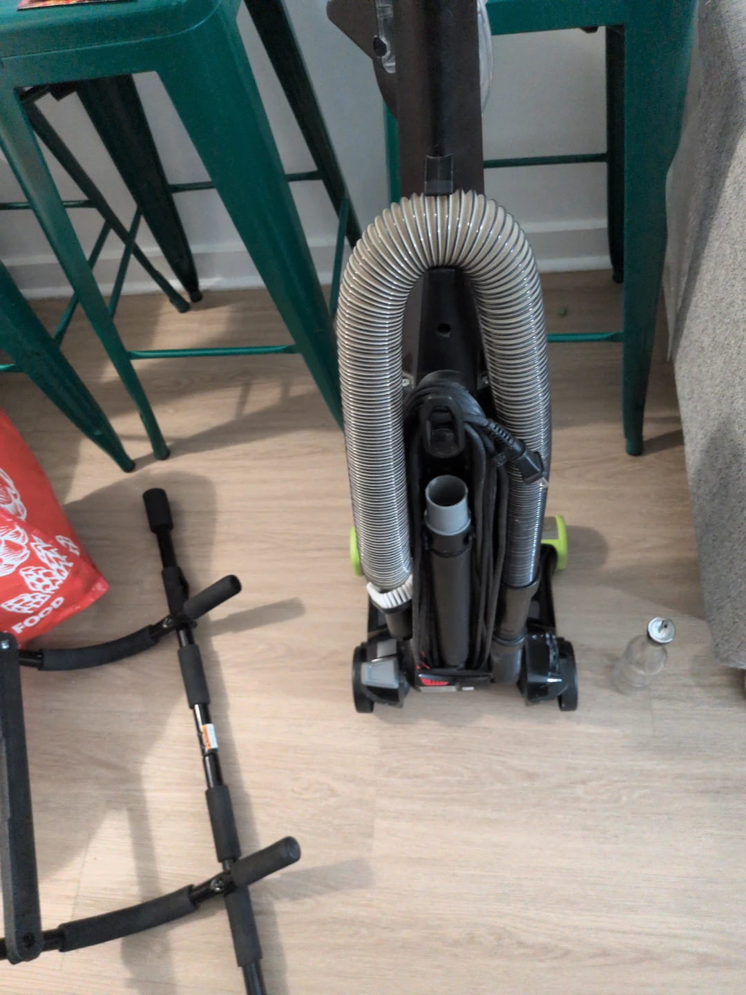 Bissell CleanView Swivel Pet Vacuum Cleaner - photo 3