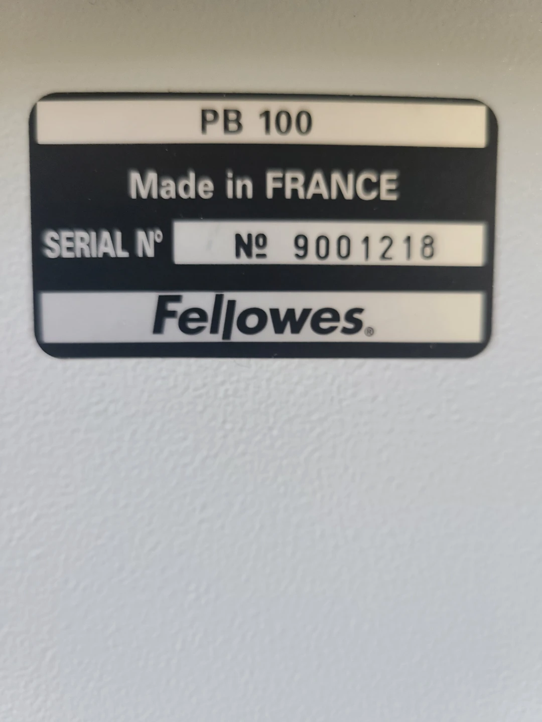 Fellowes PB 100 Comb Binding Machine - photo 5
