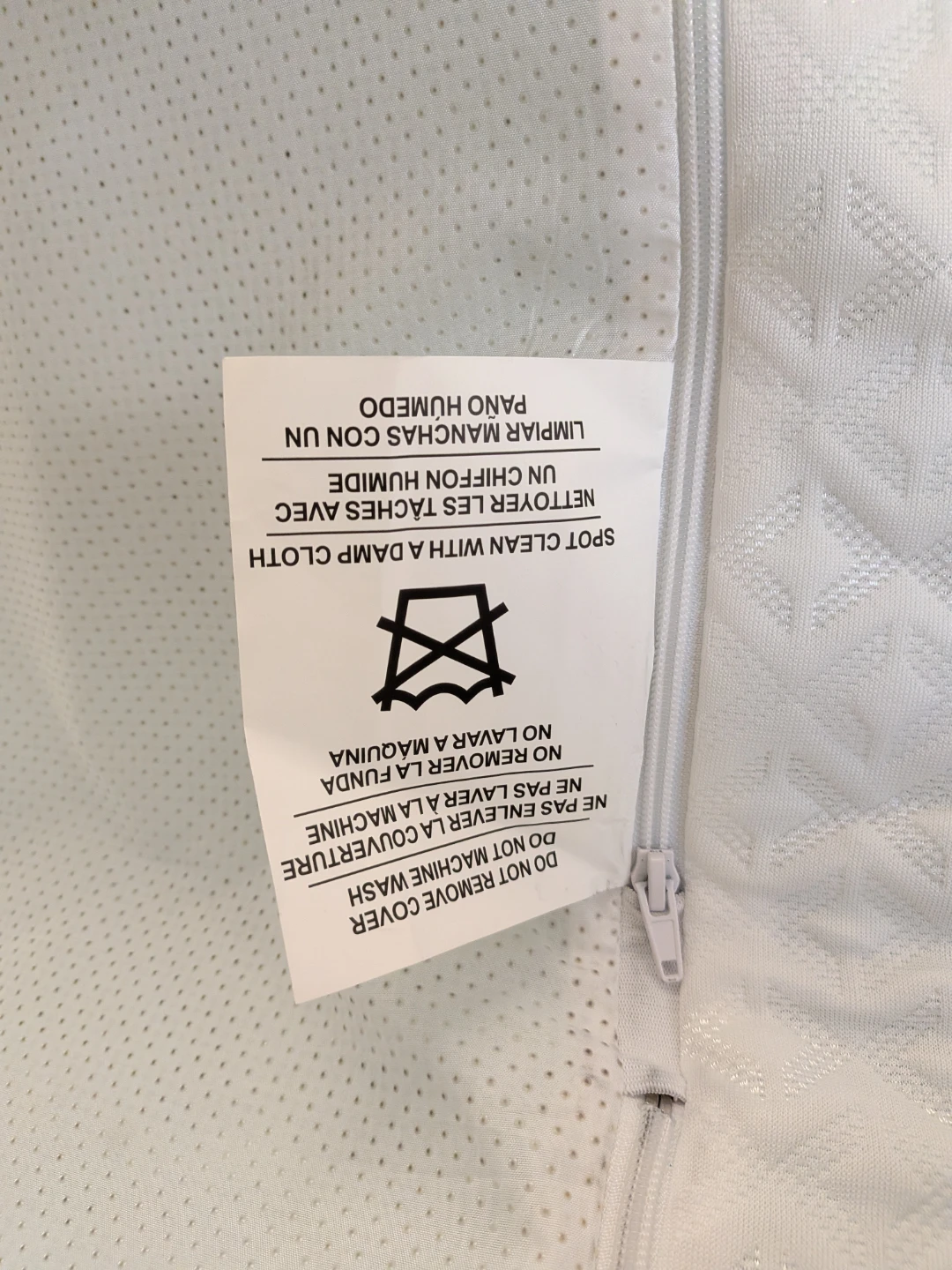 BedStory Mattress topper - 4 inches **Pickup date: Aug 21 only** - photo 5