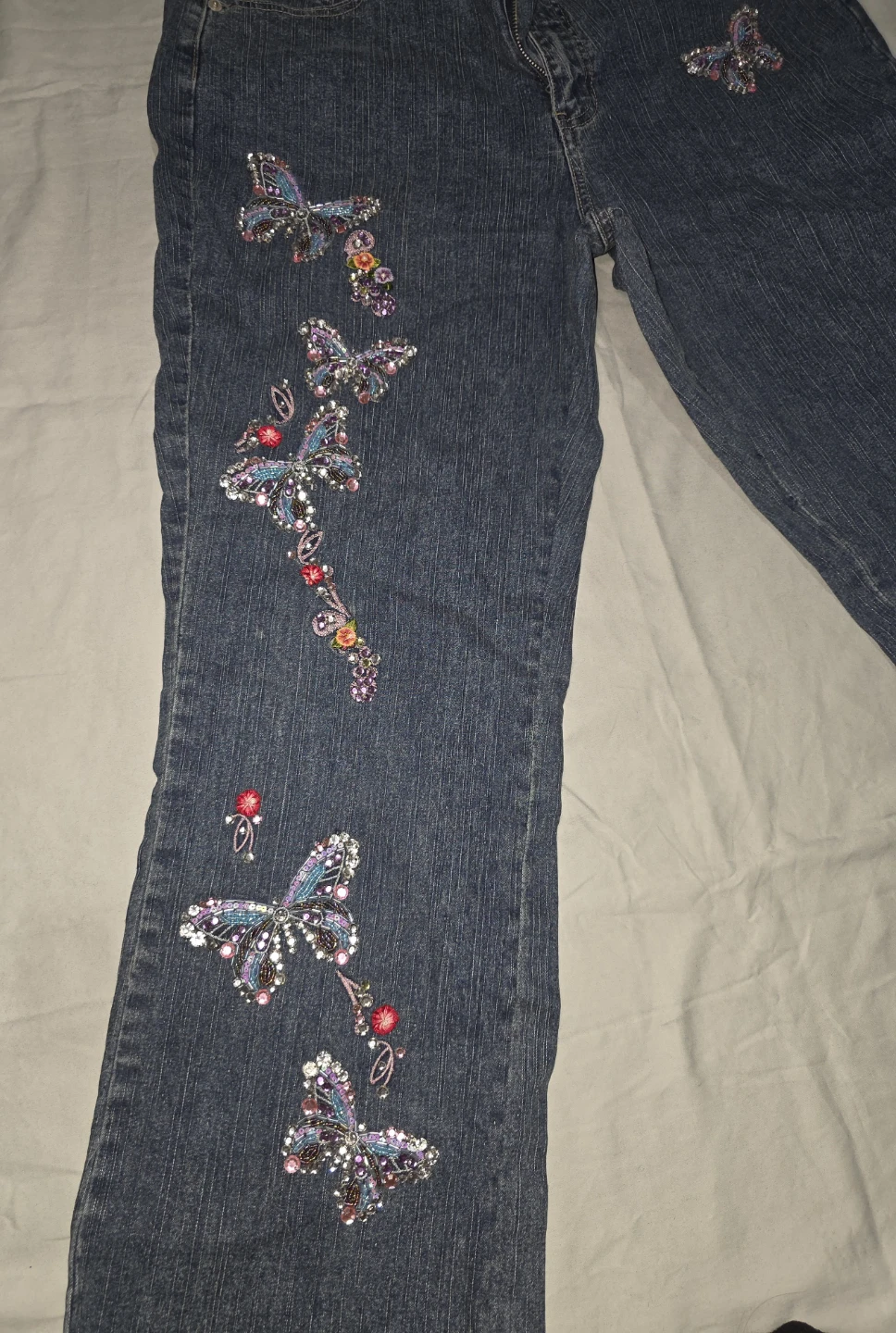 Women's Embellished Butterfly Jeans - photo 2