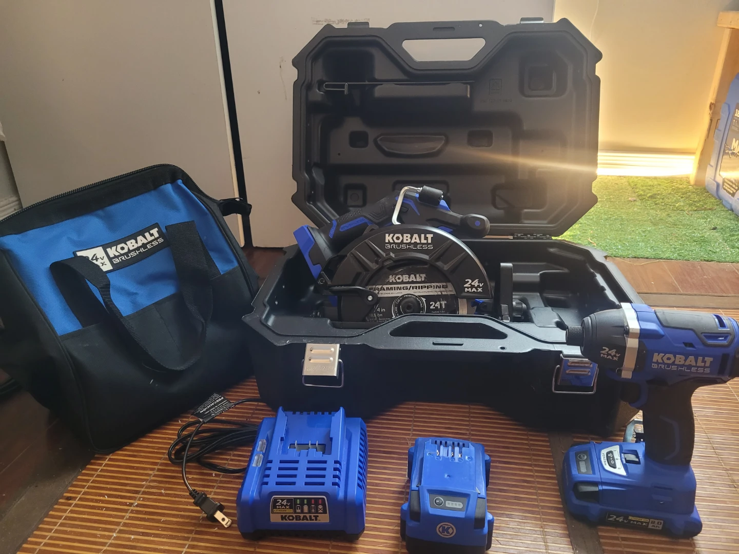 Kobalt 24V Brushless Cordless Circular Saw & Impact Driver Kit