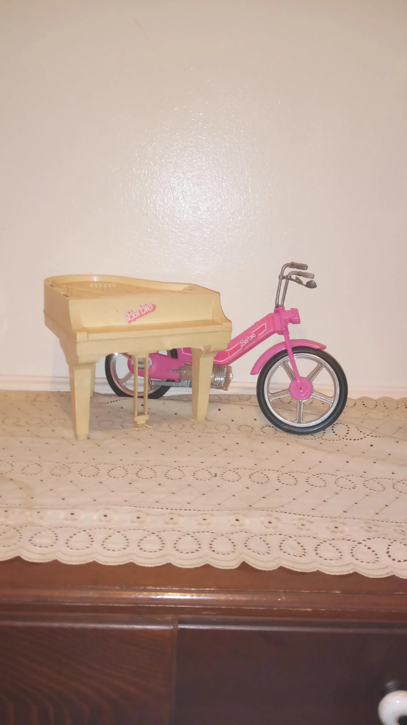 Vintage Barbie Accessories