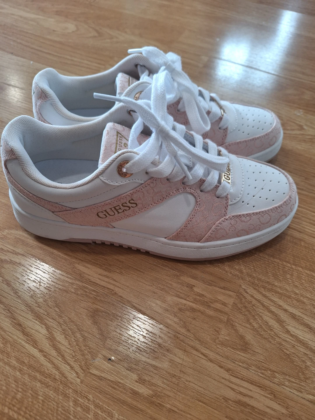 GUESS BABY PINK SNEAKERS👟🌸 7