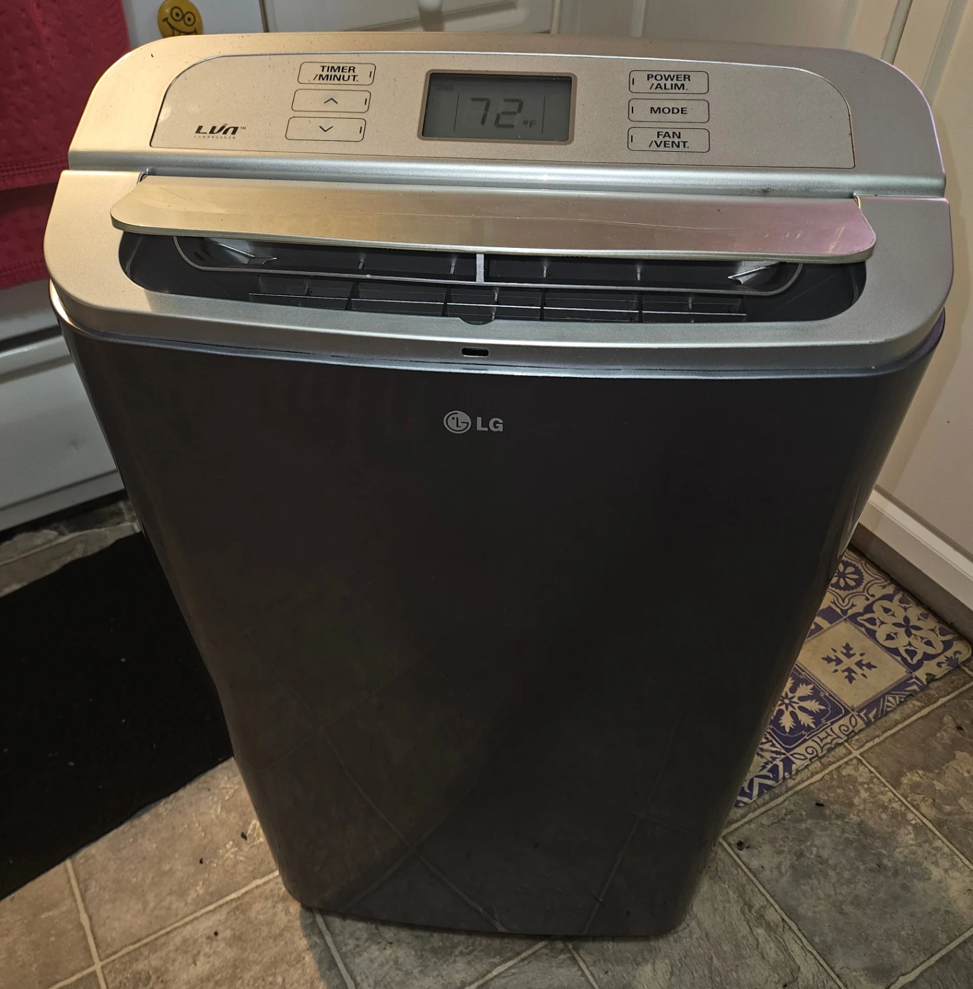 LG LP1311BXR Portable Air Conditioner - 13,000 BTU - photo 2