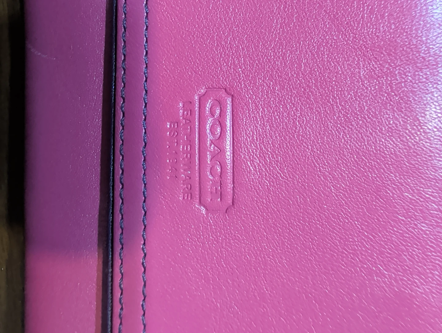 COACH Pink Leather Trifold Wallet - photo 3