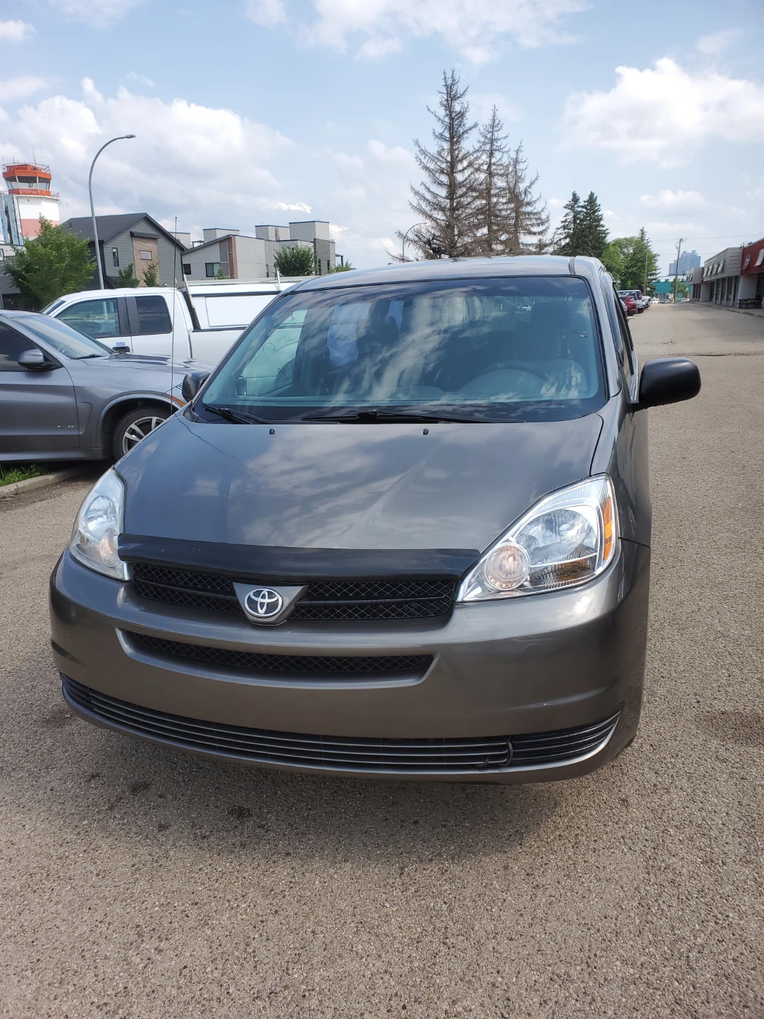 2004 Toyota Sienna CE Minivan
