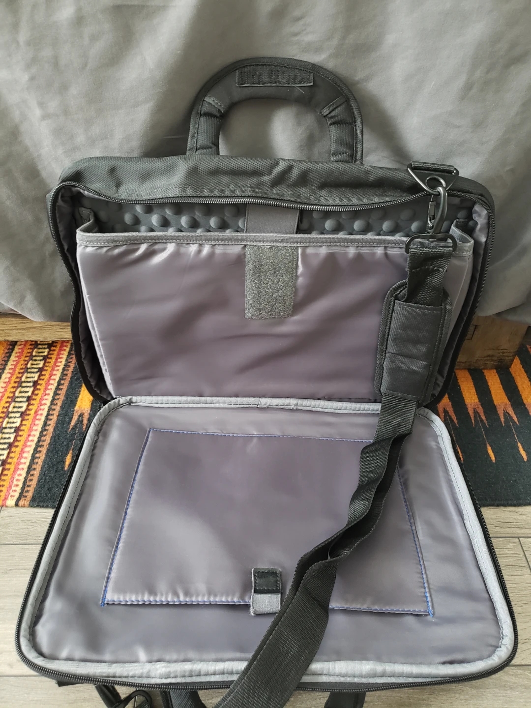 Black Laptop Bag - photo 3