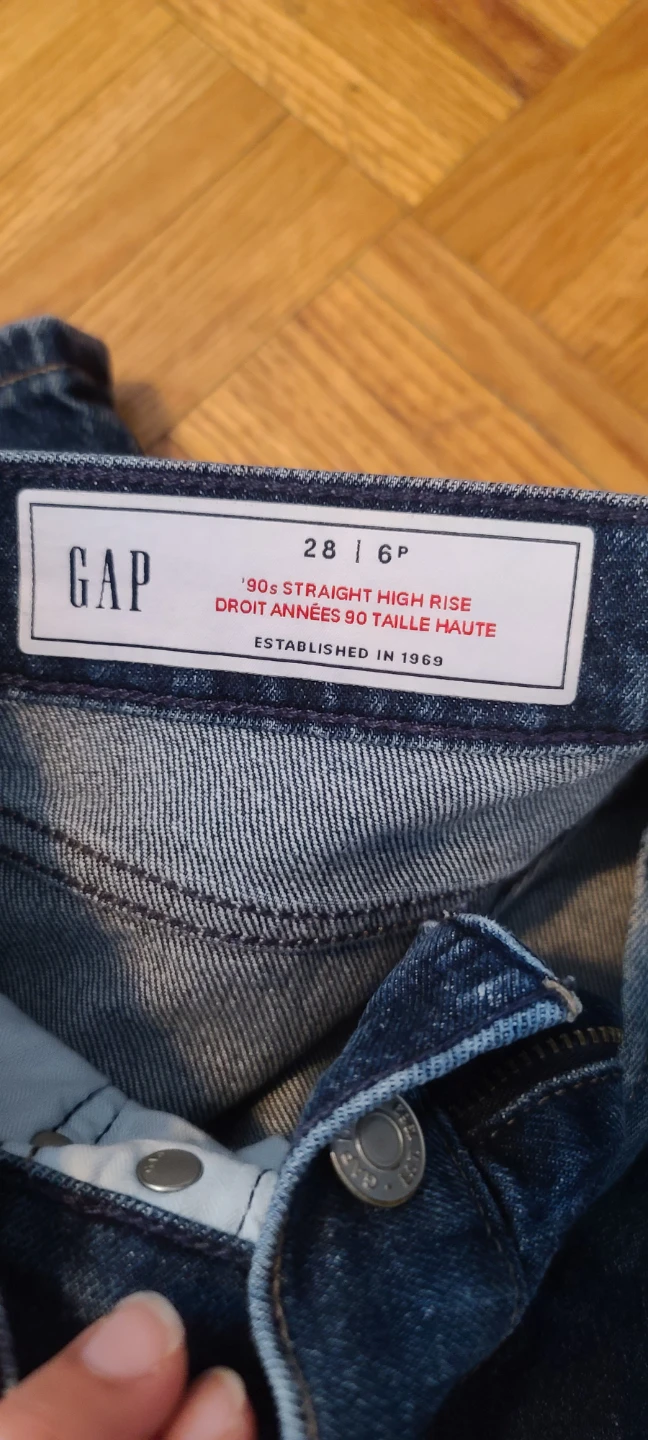 GAP '90s Straight High Rise Jeans Size 28 - photo 2