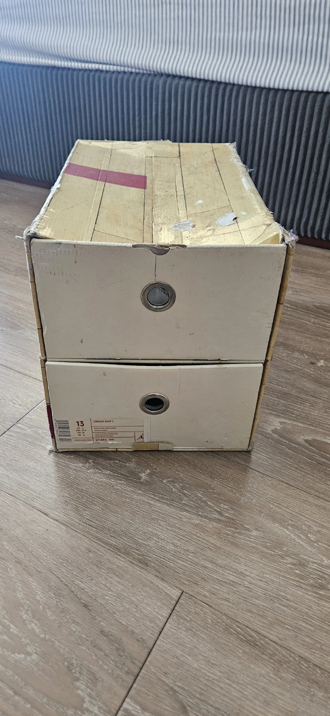 Used Jordans - photo 2