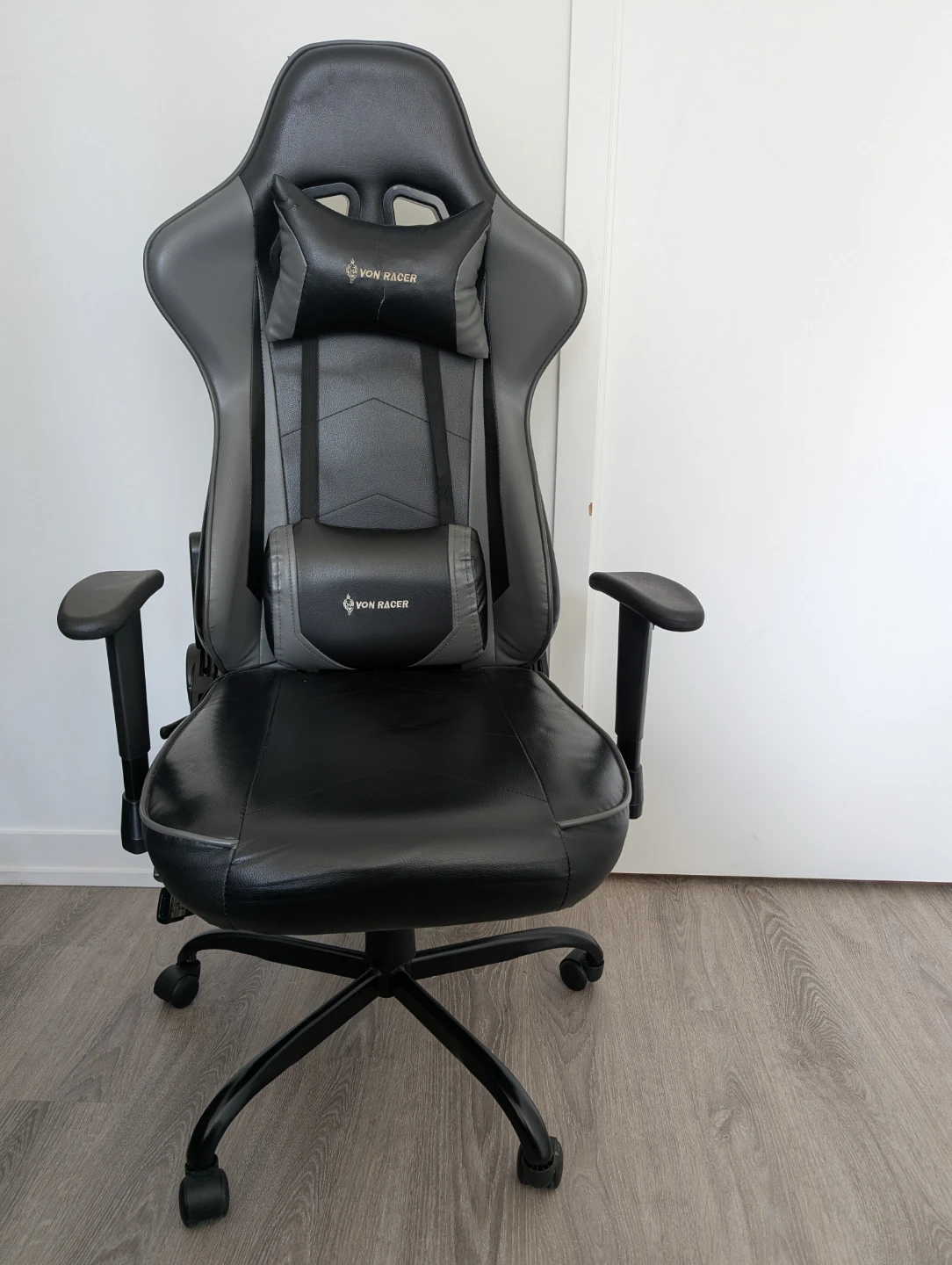 Von Racer Gaming Chair