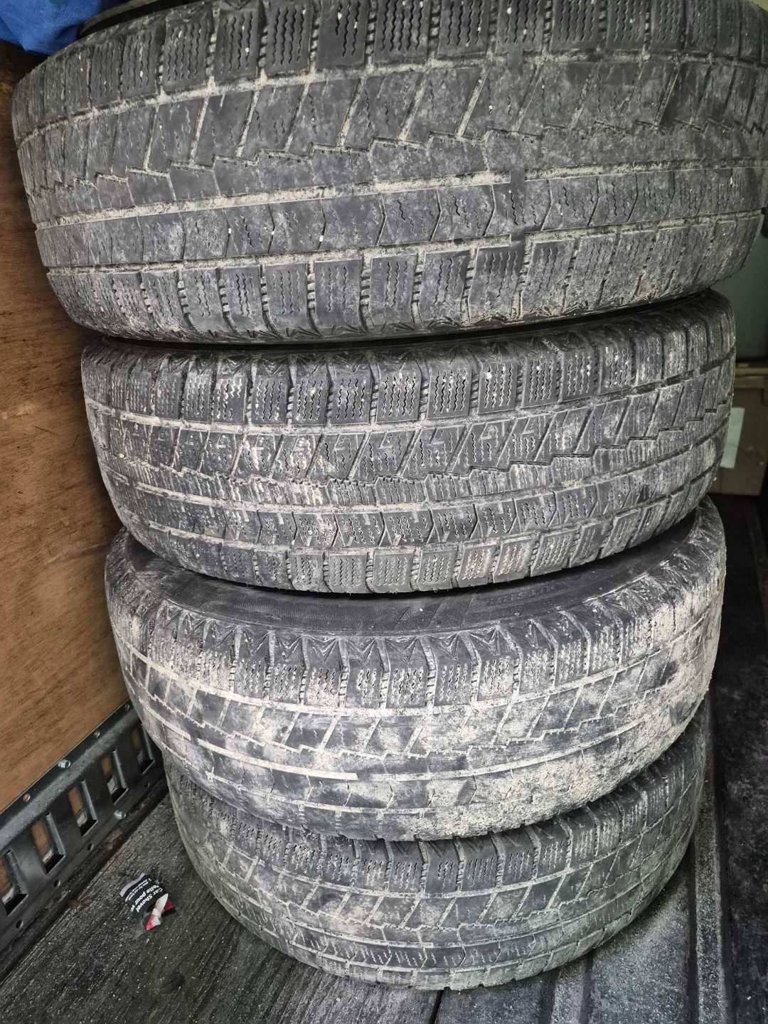 Winter tires with rims