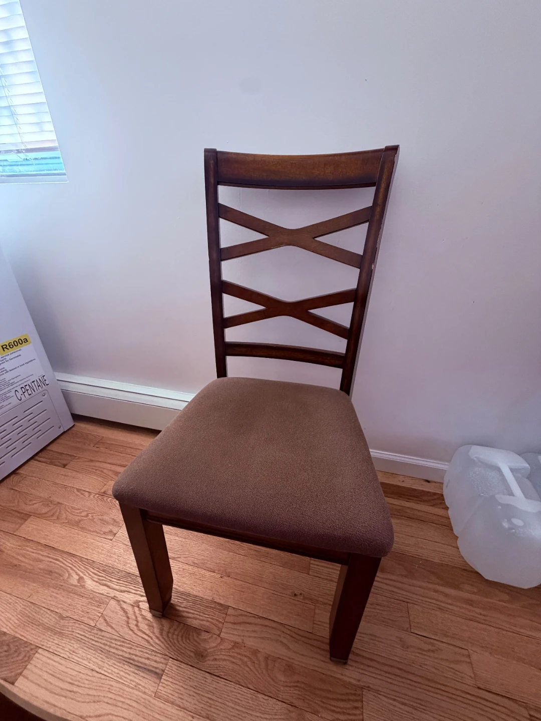 Wood Dinning Table 6 Chairs - photo 2