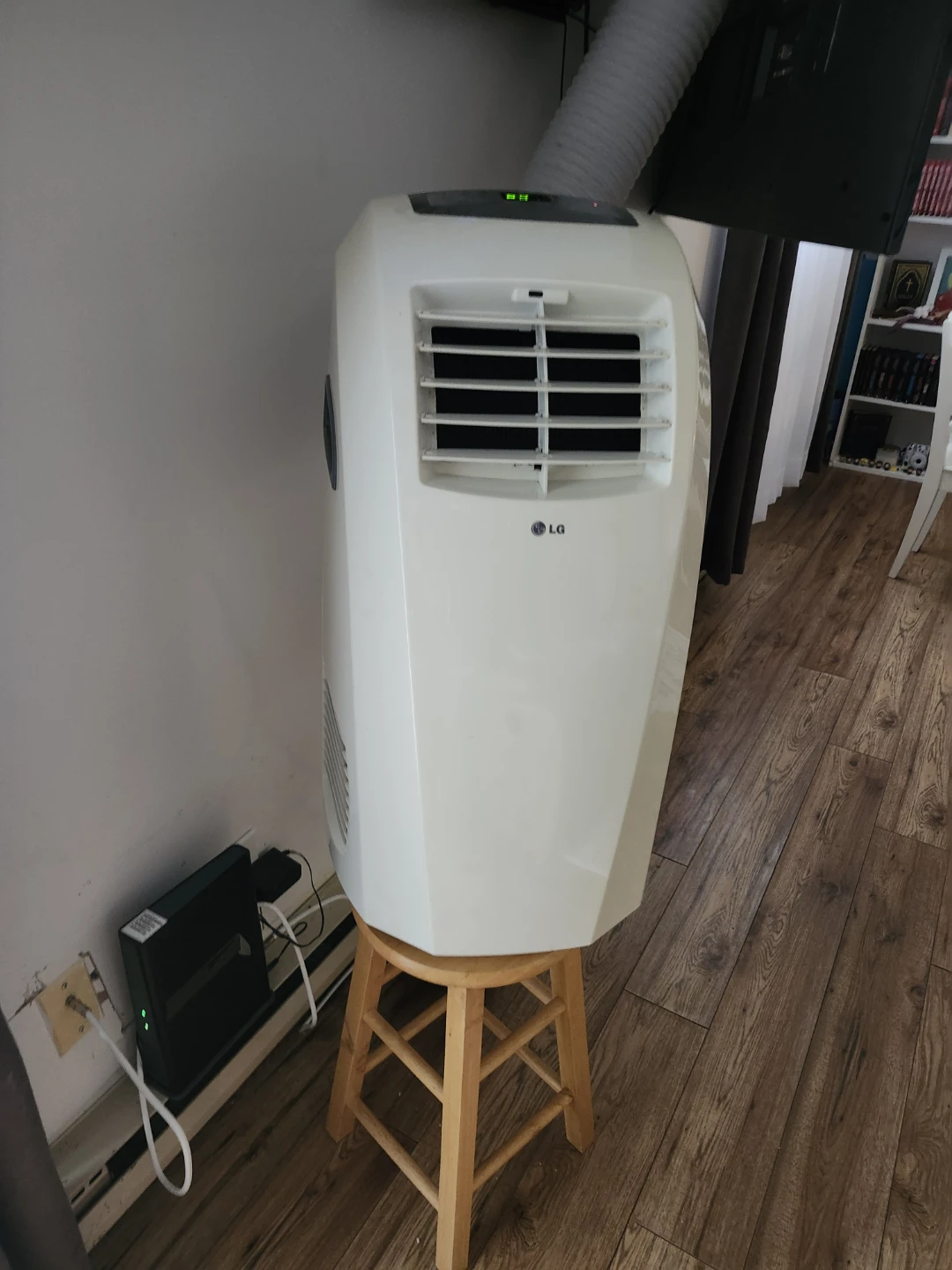 LG Portable Air Conditioner with Exhaust Hose