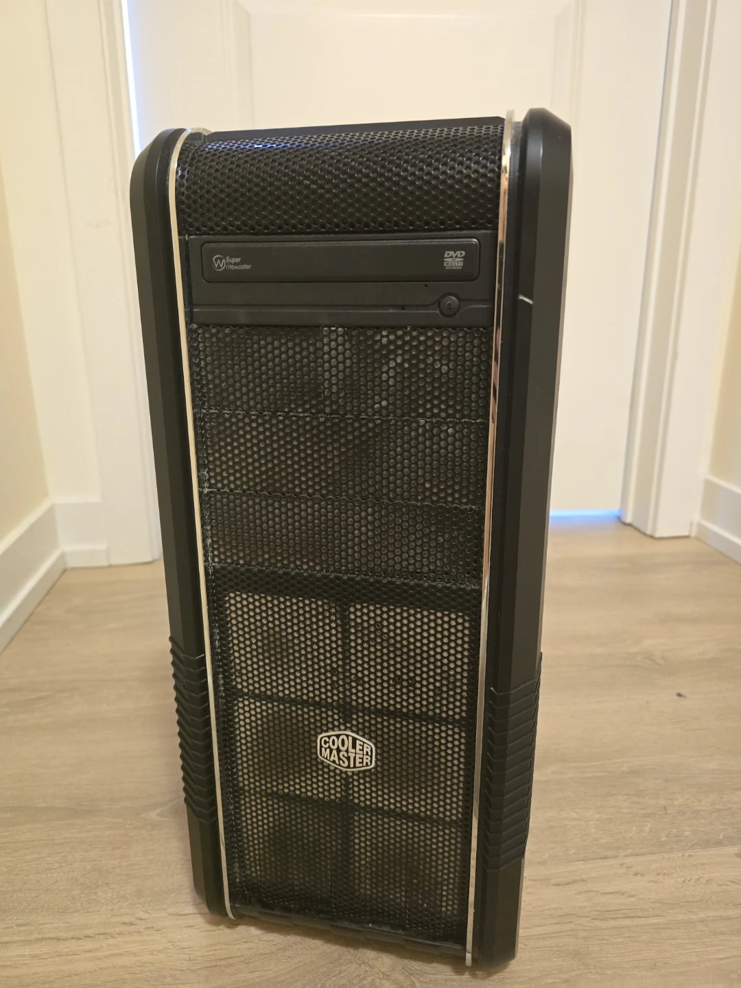 Cooler Master Computer Case with DVD Drive