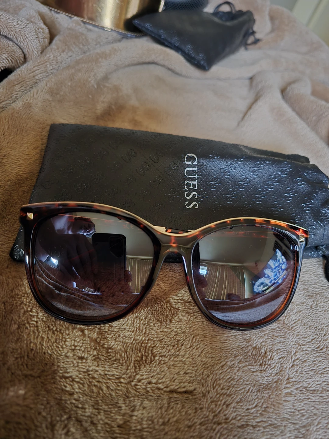 Guess Sunglasses - Tortoiseshell