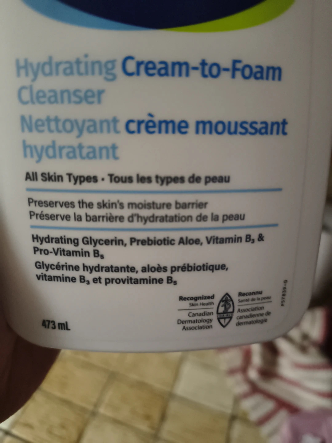 Cetaphil Hydrating Cream-to-Foam Cleanser - photo 3