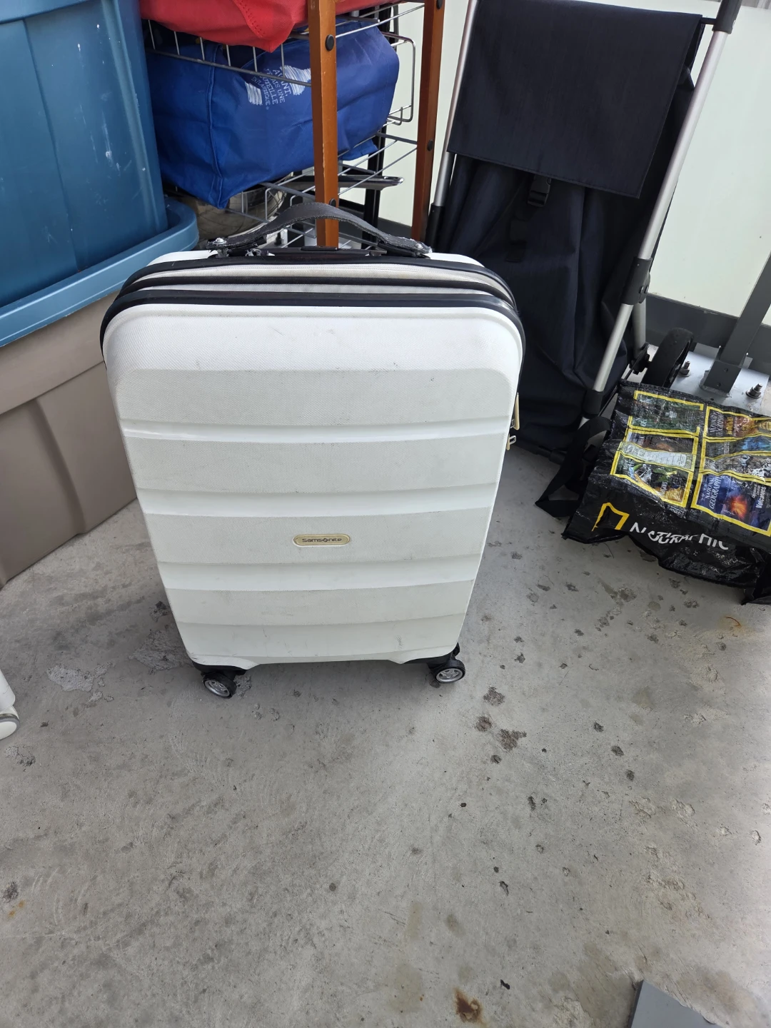 Samsonite White Hardside Spinner Luggage - photo 3