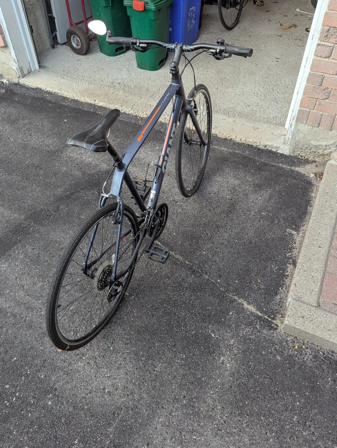 Bicycle: 2016 Giant Escape 2 - photo 4