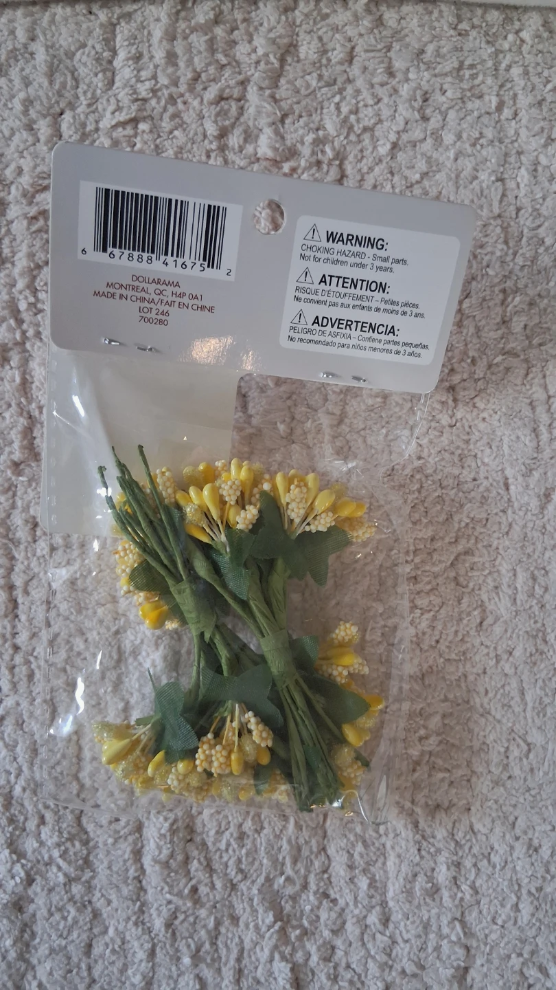 #Freecycle ❤️ Decorative Artificial Yellow Berries - photo 2