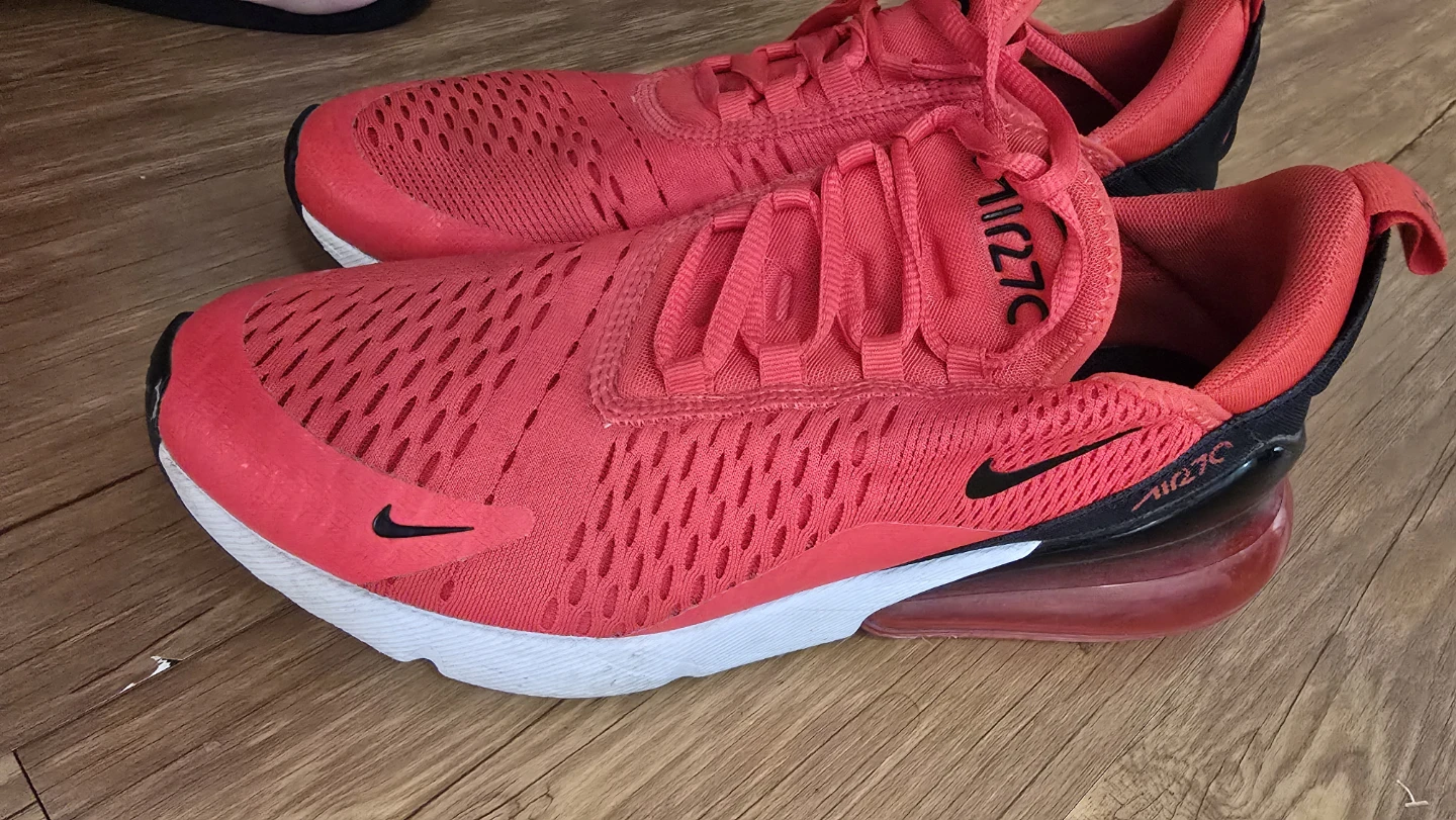 Nike Air Max 270 Red Running Shoes