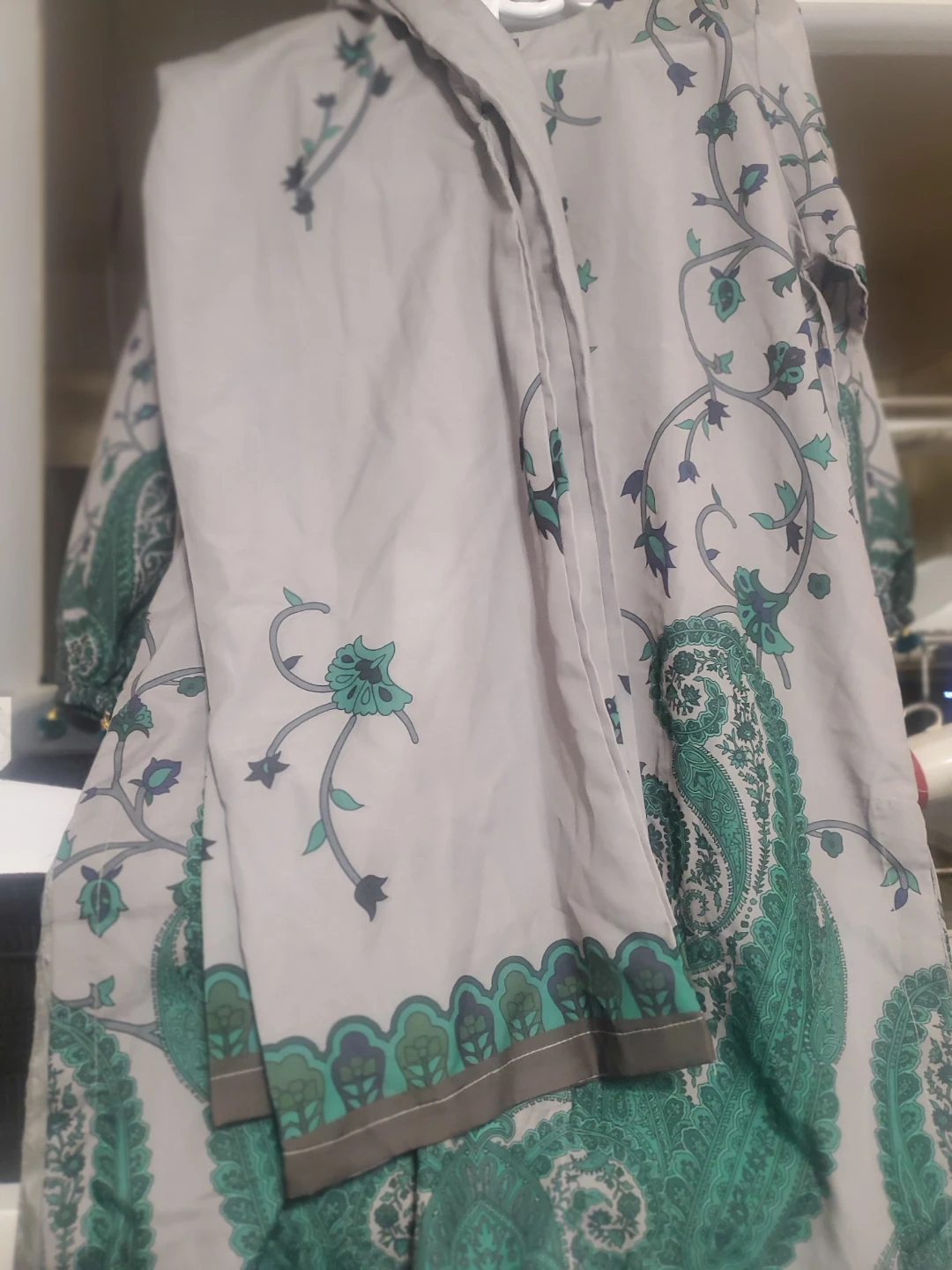 Grey and Green Paisley Print Kurti - photo 3