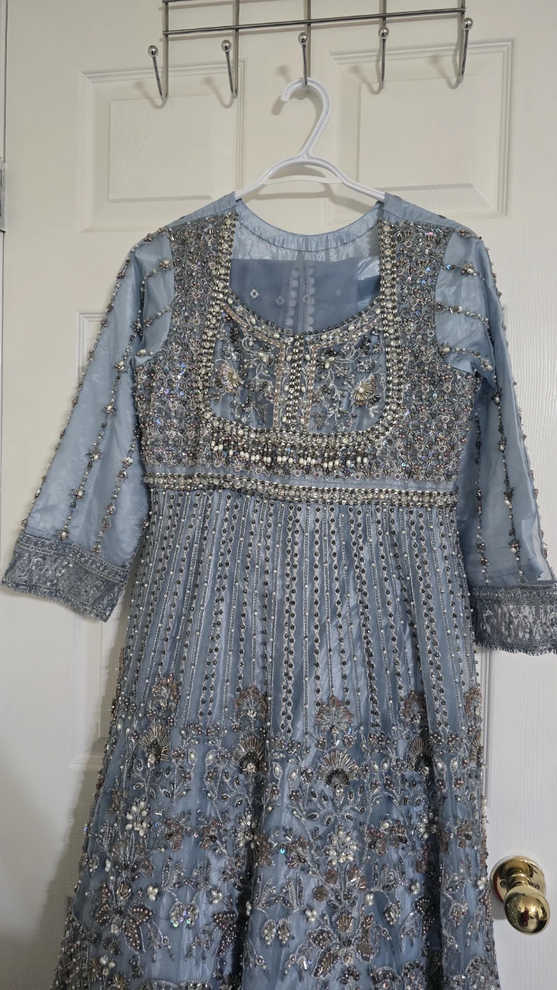 Maxi dress, gharara & lehenga - photo 5