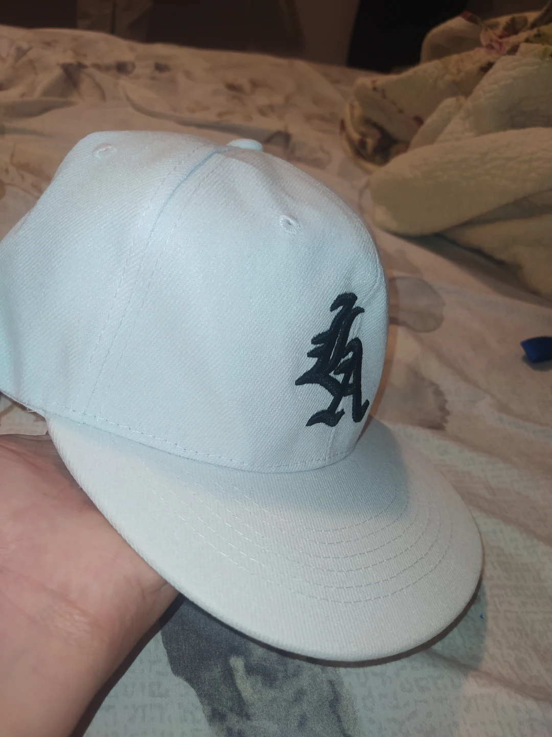 Brand new White LA Snapback Hat - photo 2