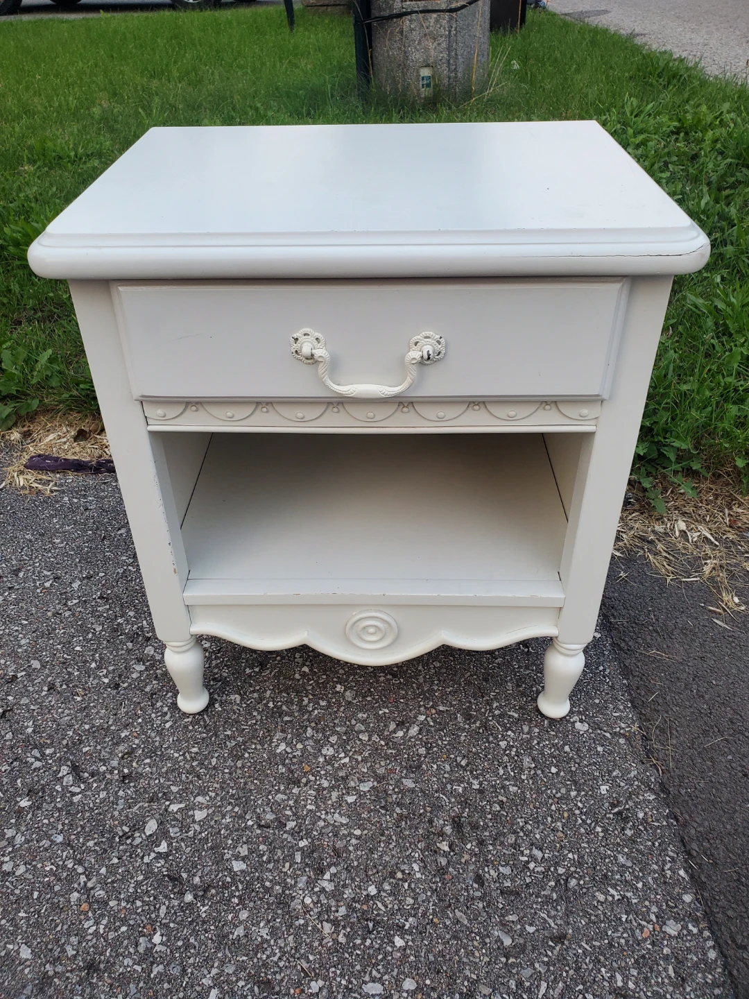 White Nightstand with Drawer and Shelf