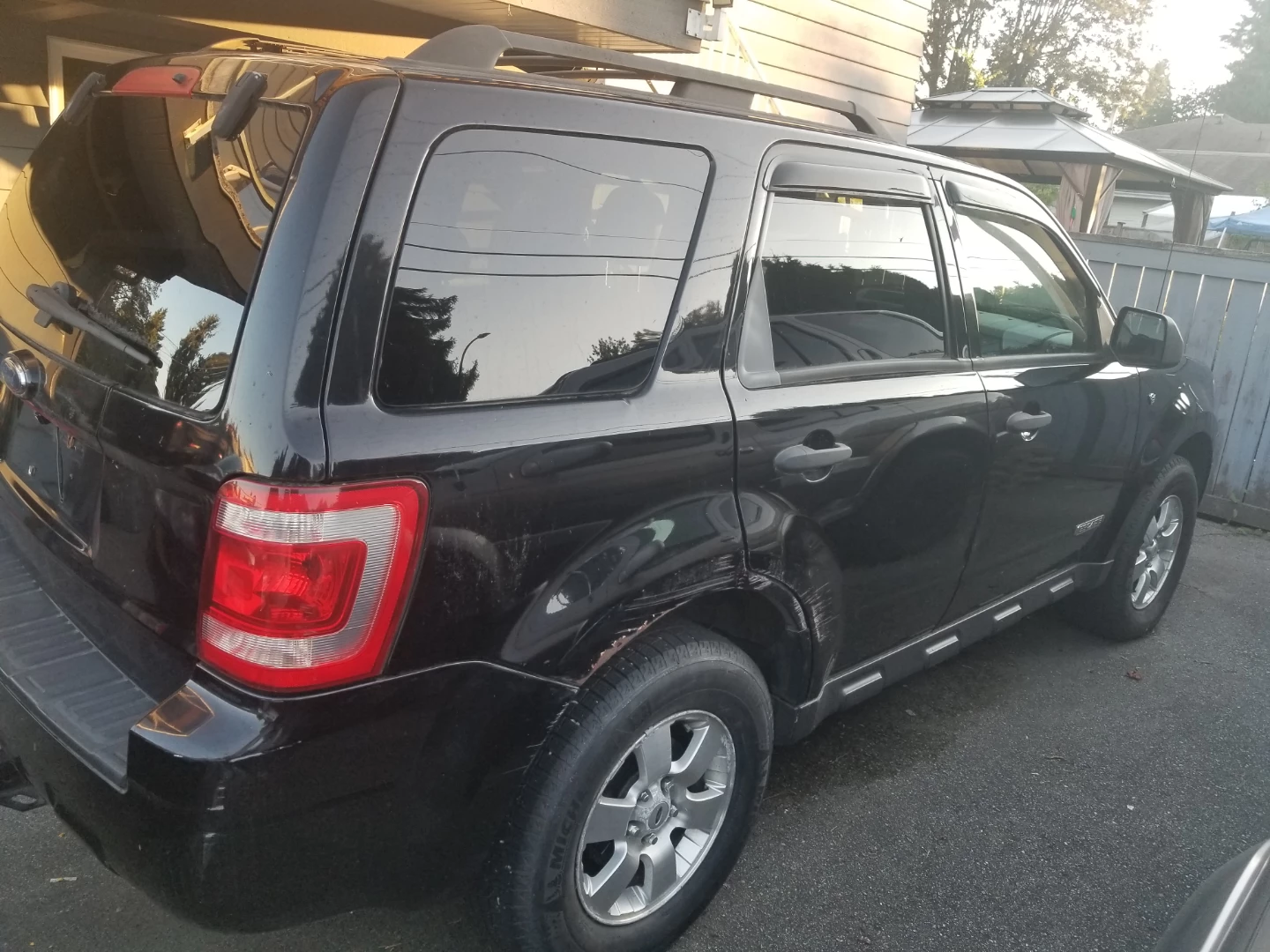 2008 Ford Escape V6 - low kms - photo 4