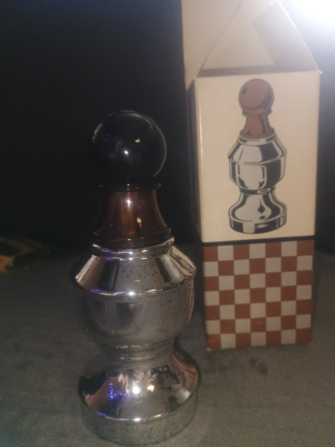 Assorted Chess Peice Aftershave - photo 5